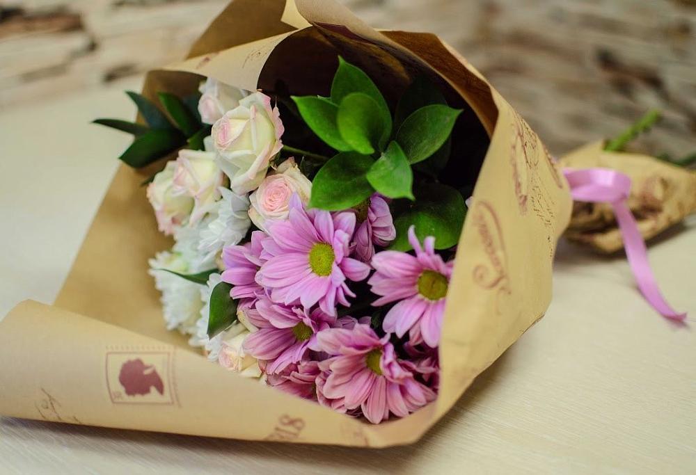 Букет цветов из: Розы и Хризантемы в Новомихайловском