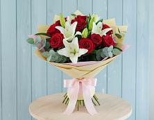 Букет цветов из:  Лилии и Розы #REPLACE_PRED# Новомихайловском