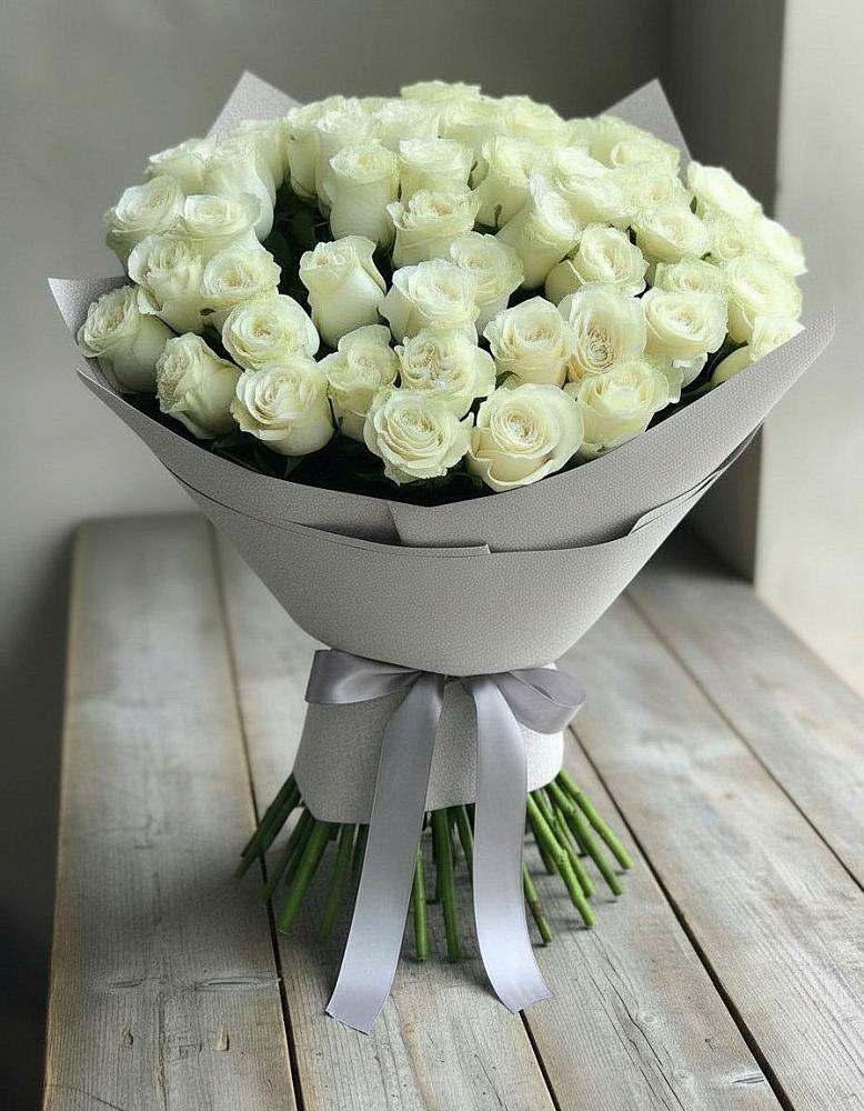 Букет 35 Белых роз в Новомихайловском