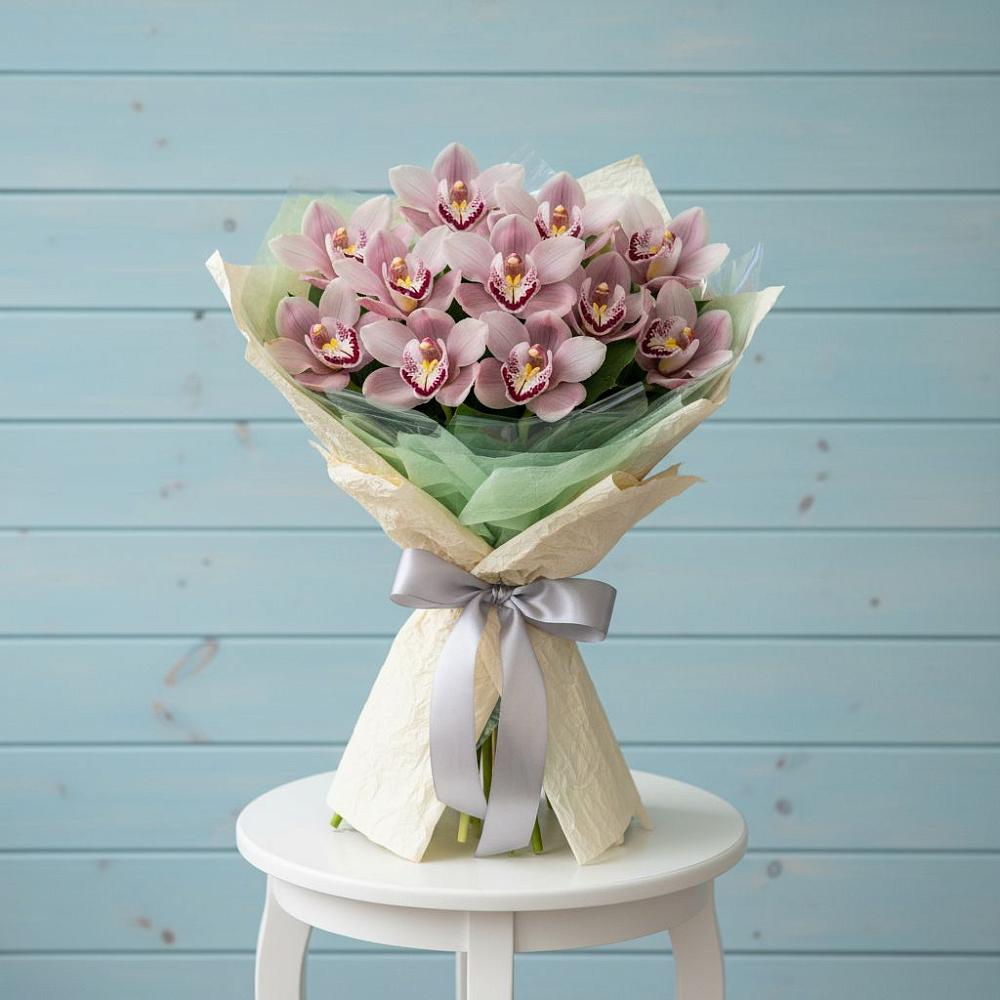 Букет цветов из: Орхидеи и Розы в Новомихайловском