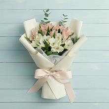 Букет цветов из:  Альстромерии в Новомихайловском