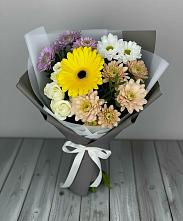 Букет цветов из:  Розы, Герберы и Хризантемы в Новомихайловском