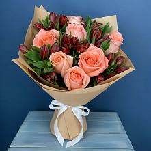 Букет цветов из:  Розы и Альстромерии в Новомихайловском