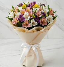 Букет цветов из:  Альстромерии в Новомихайловском