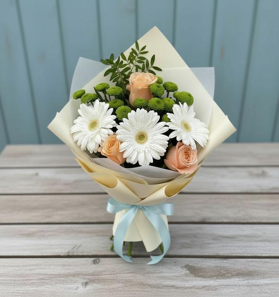 Букет цветов из: Герберы, Розы и Хризантемы в Новомихайловском