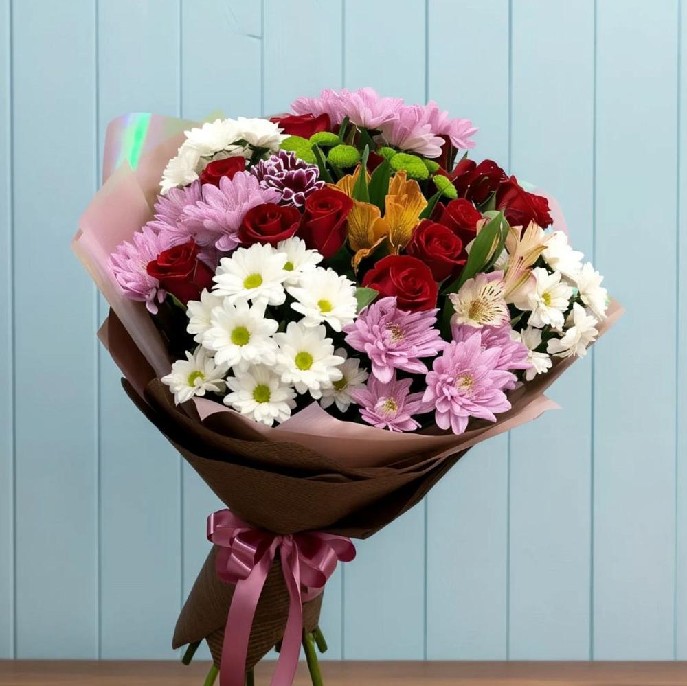 Букет цветов из: Розы, Хризантемы и Альстромерии в Новомихайловском