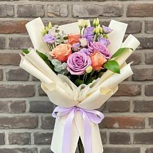 Букет цветов из:  Лизиантусы и Розы #REPLACE_PRED# Новомихайловском