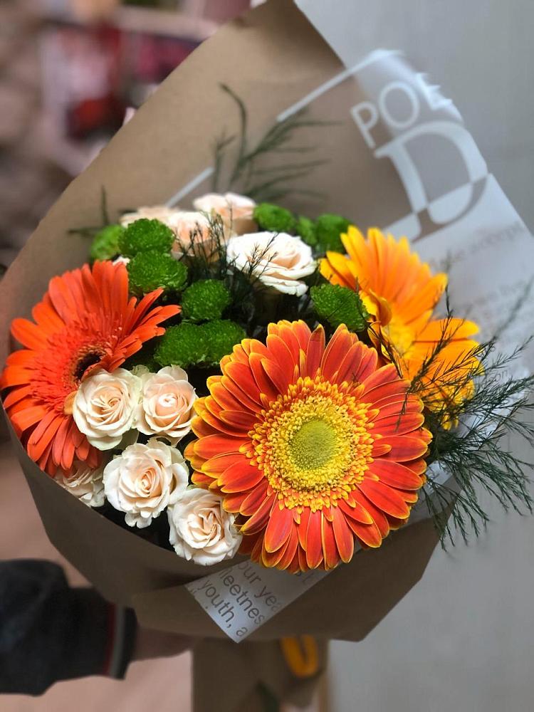 Букет цветов из: Герберы, Хризантемы и Розы в Новомихайловском